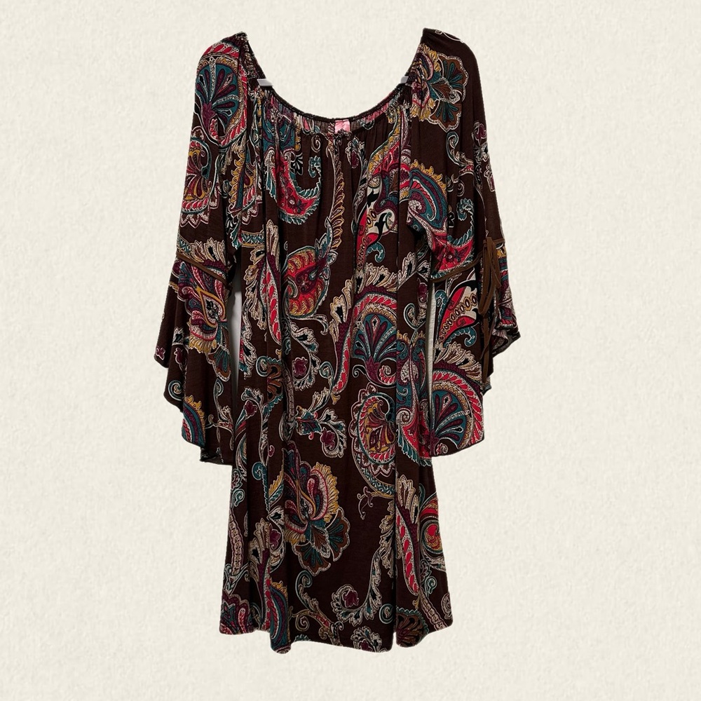 Honeyme Curvy Paisley Bell Sleeve Off the Shoulder Shift Dress NWT.